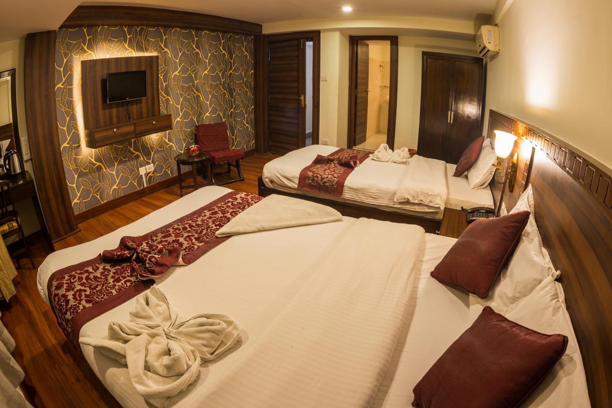 Hotel Yambu Катманду Экстерьер фото
