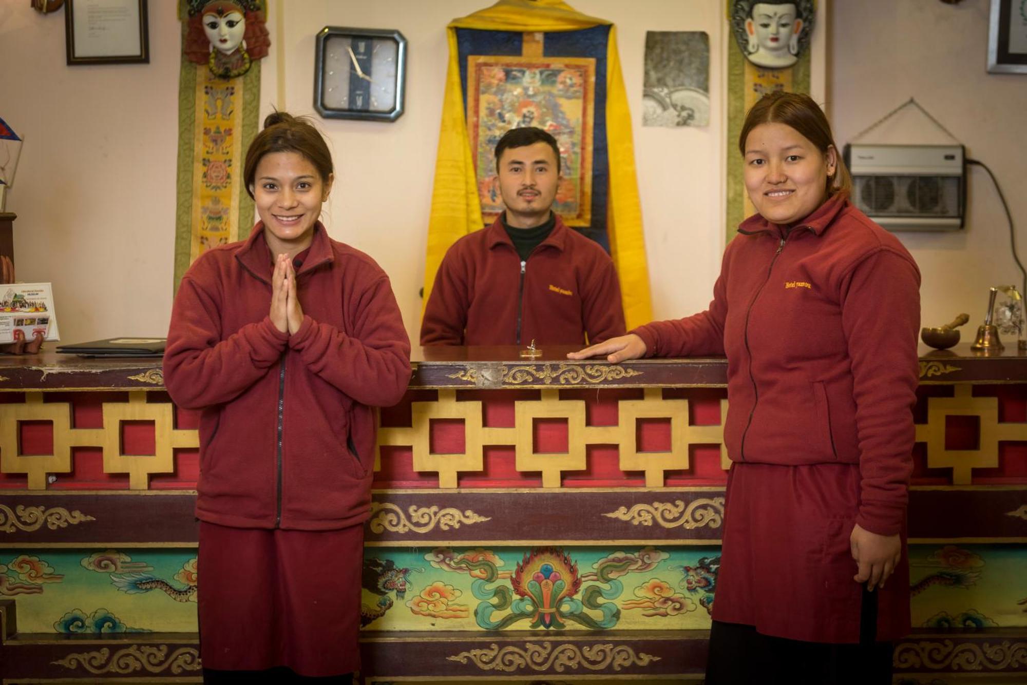 Hotel Yambu Катманду Экстерьер фото