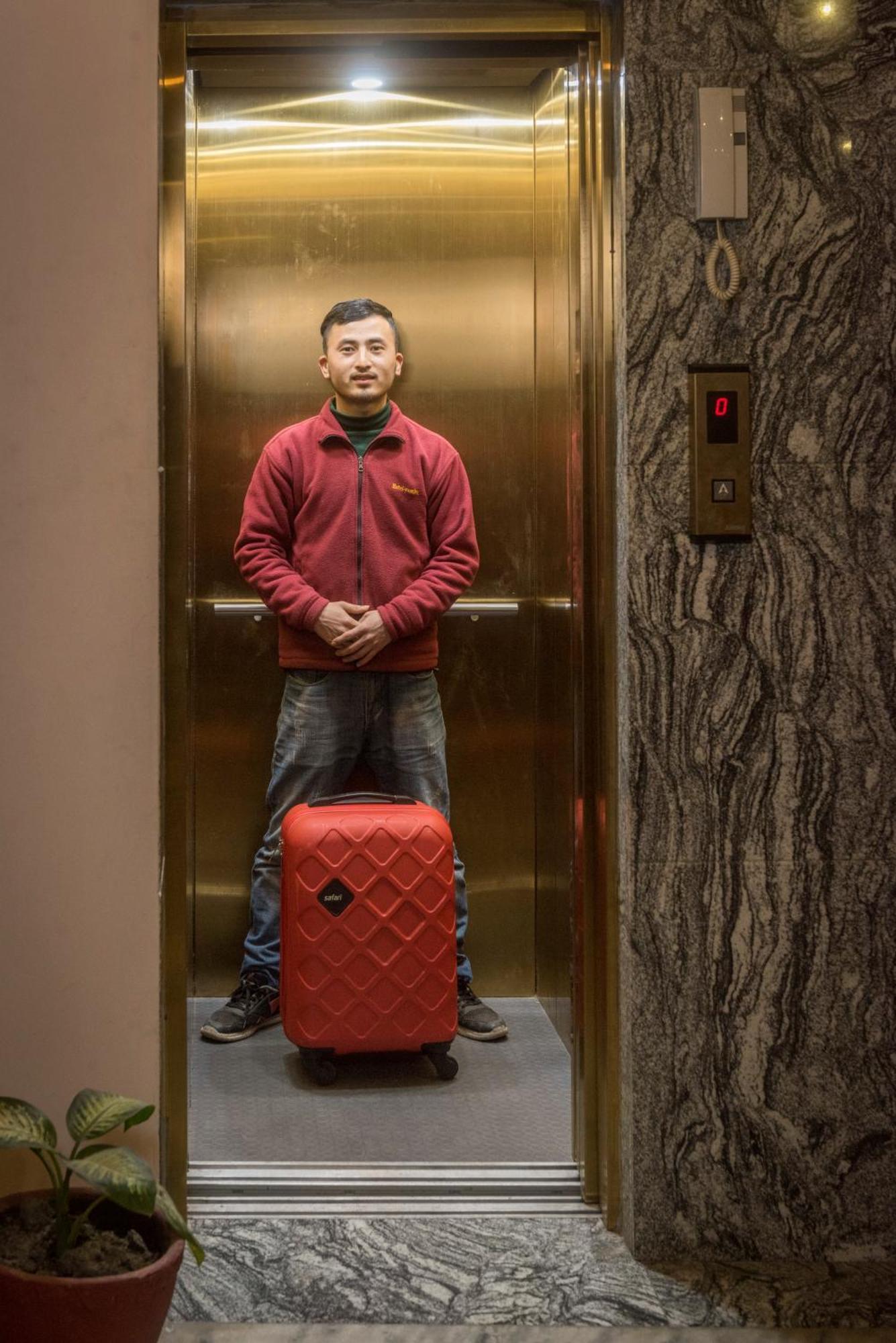 Hotel Yambu Катманду Экстерьер фото