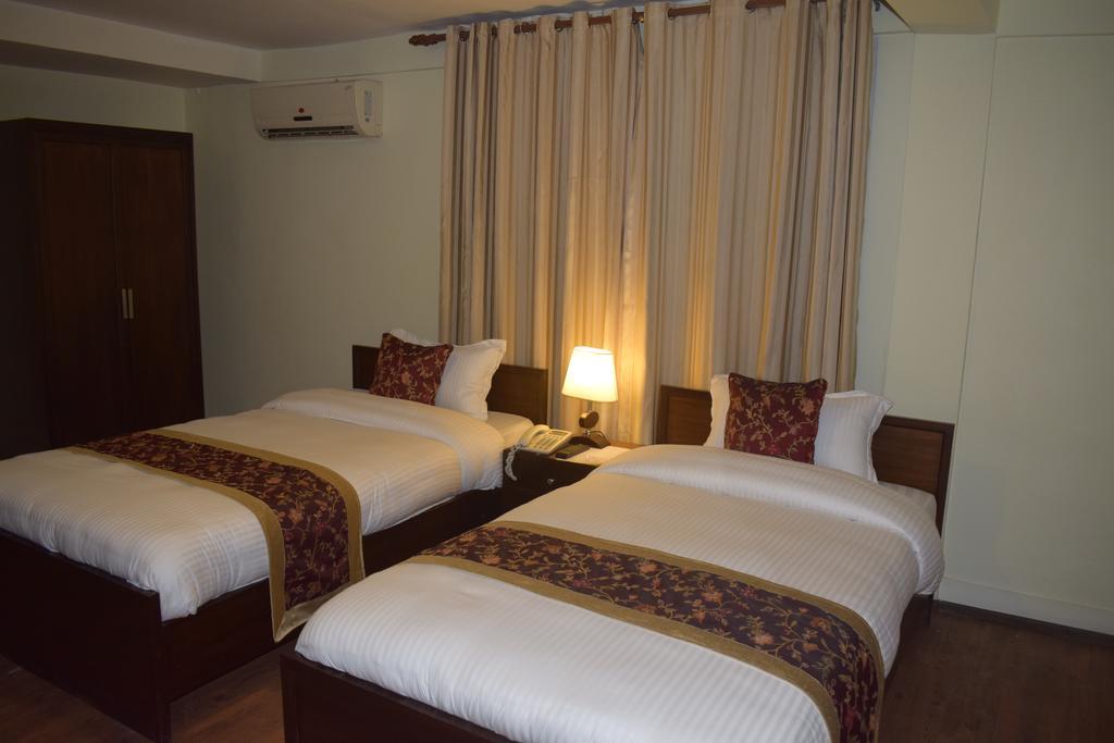 Hotel Yambu Катманду Экстерьер фото