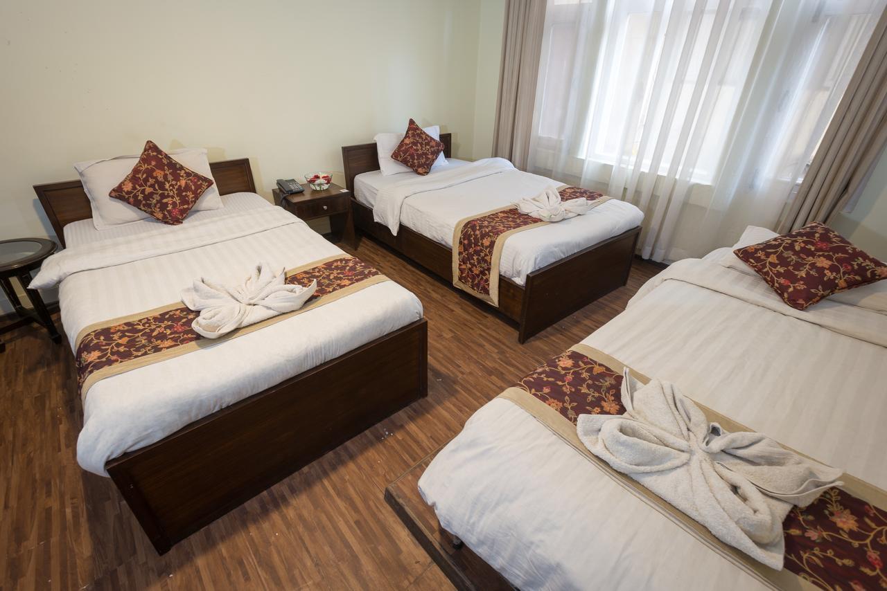 Hotel Yambu Катманду Экстерьер фото