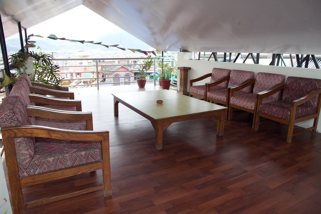 Hotel Yambu Катманду Экстерьер фото