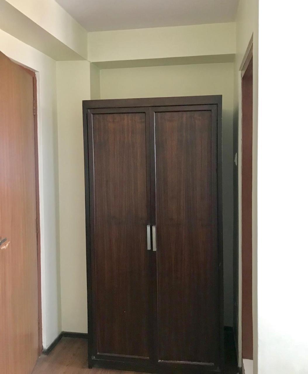 Hotel Yambu Катманду Экстерьер фото