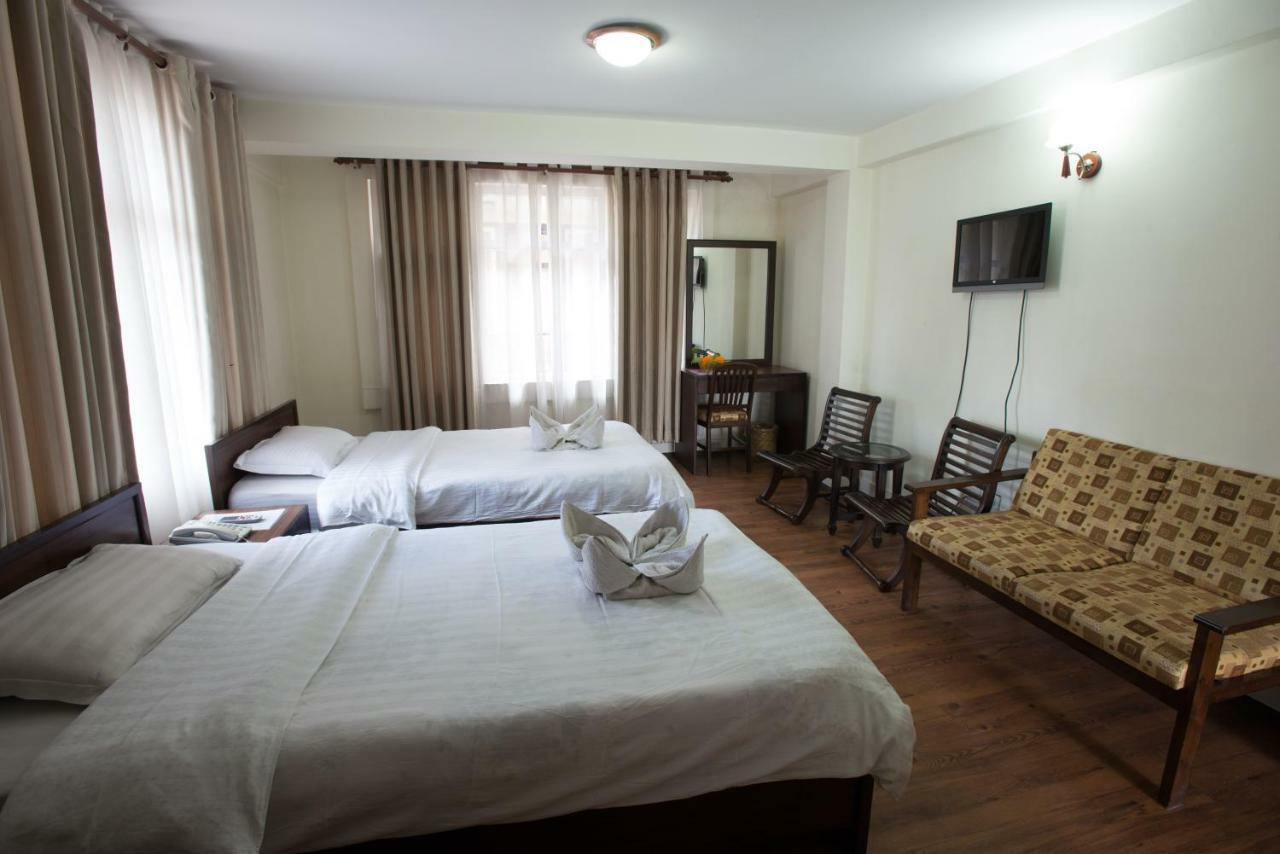 Hotel Yambu Катманду Экстерьер фото